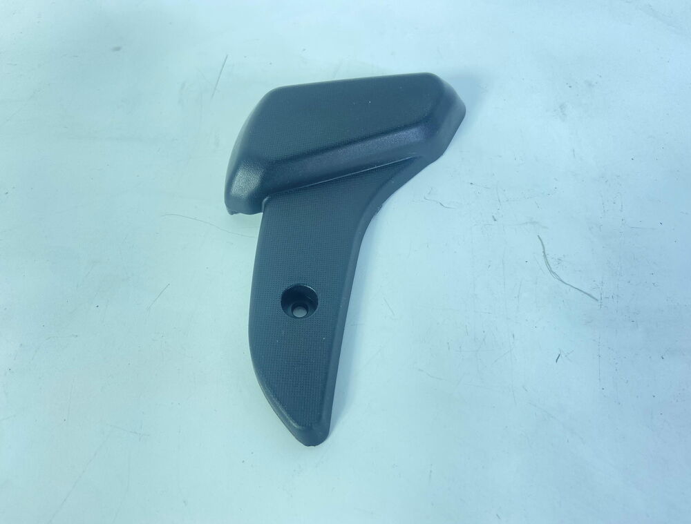 MEKA FREELESS SOL ARKA AYAK BASMA PLASTİĞİ