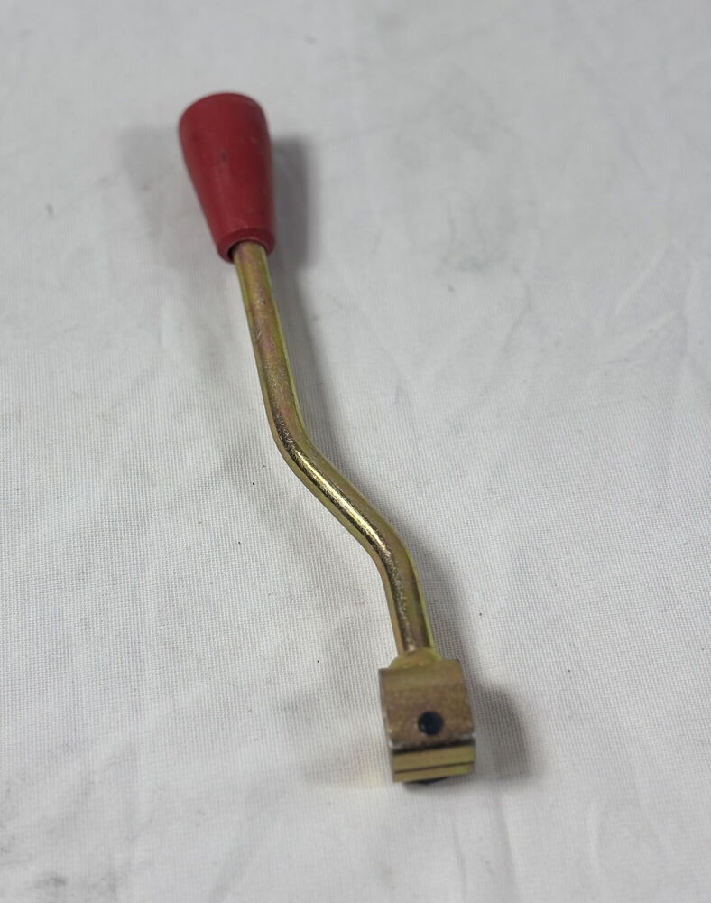 TAKVİYE VİTES KOLU