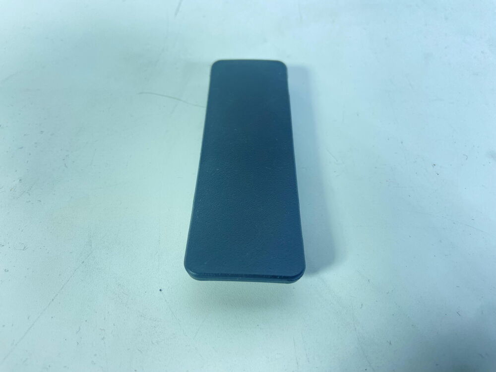 ŞASİ NUMARASINI KAPATAN PLASTİK KAPAK