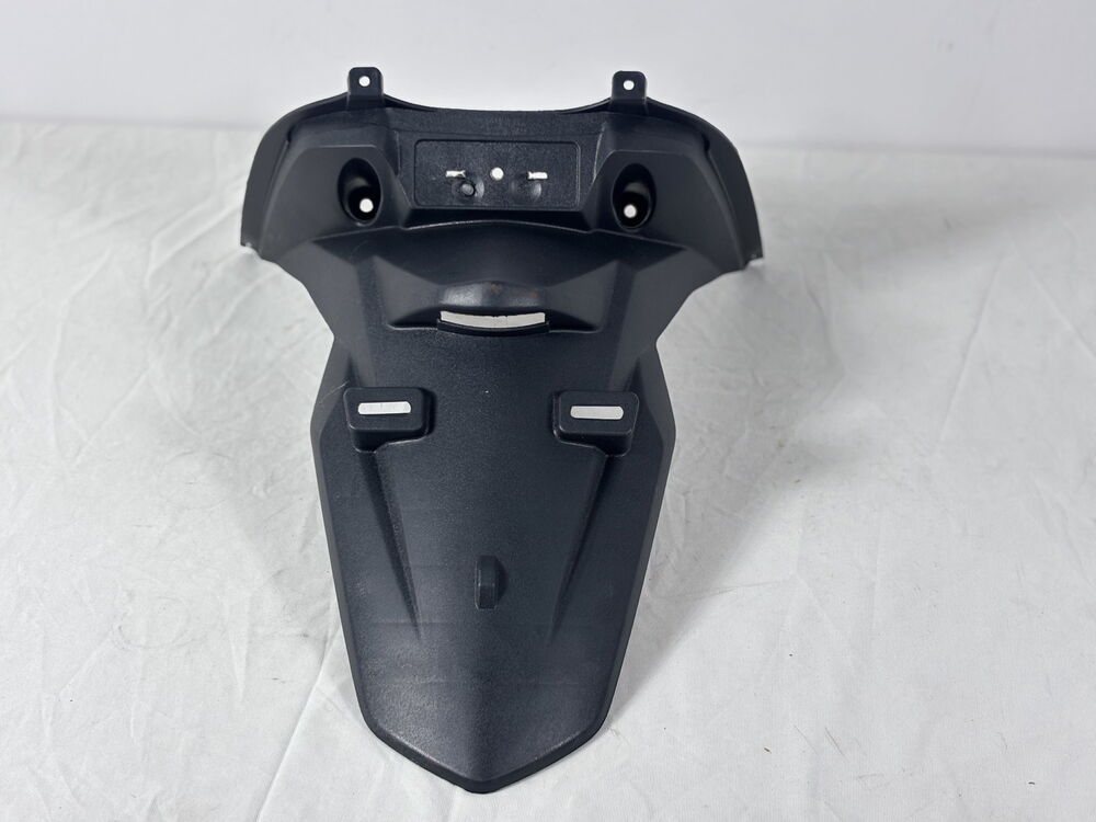 MEKA LEGEND ARKA PLASTİK ÇAMURLUK (PLAKA TAKILAN PARÇA)