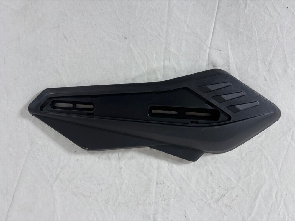 MEKA LEGEND SAĞ ARKA LASTİK KORUMA PLASTİĞİ